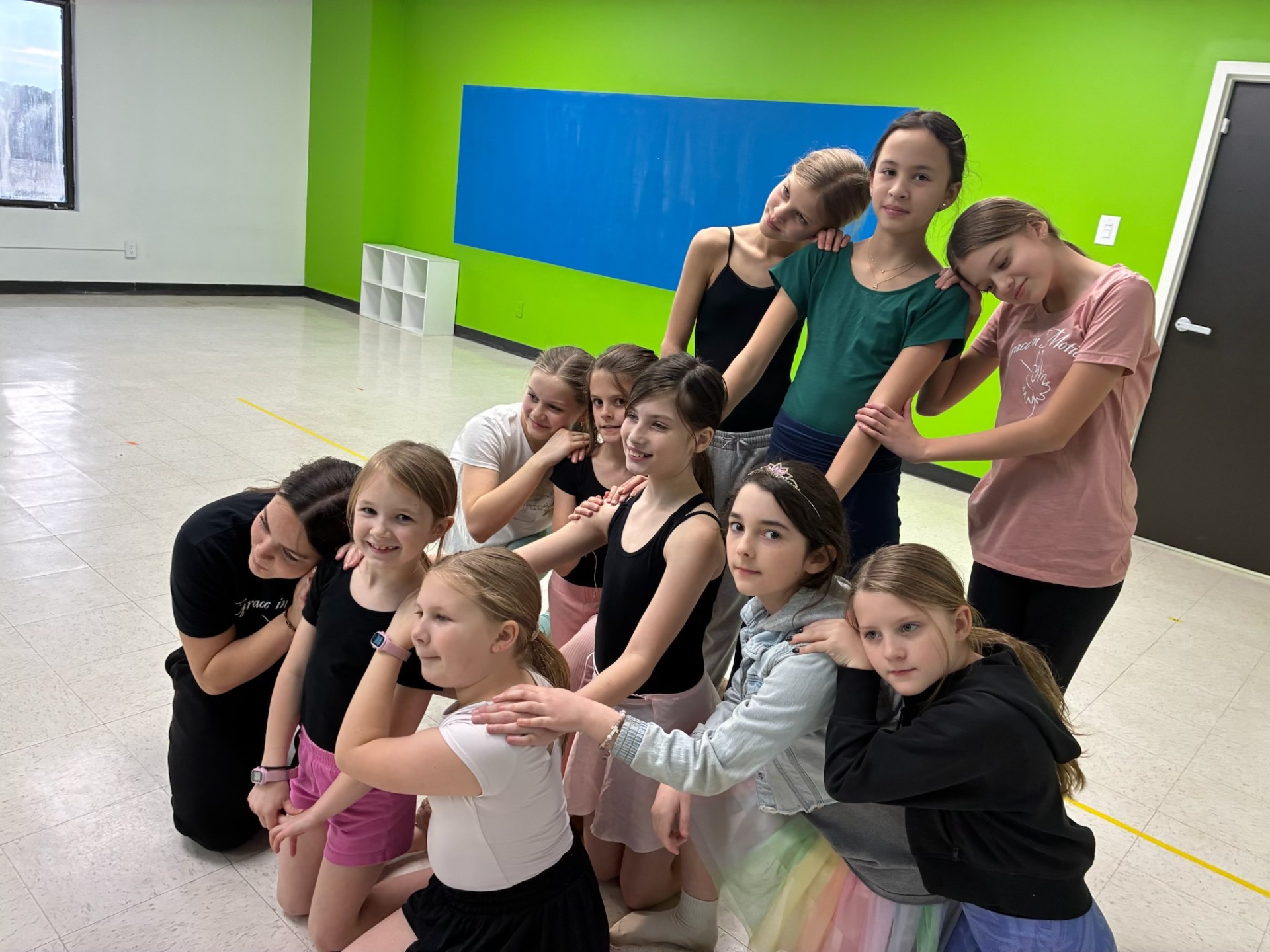 Group photo of dancers in the studio